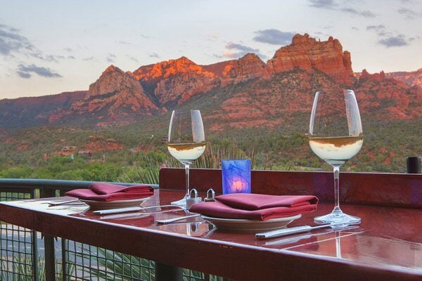 Red Rocks and Hot Plates: A Foodie's Guide to Sedona's Best Eats